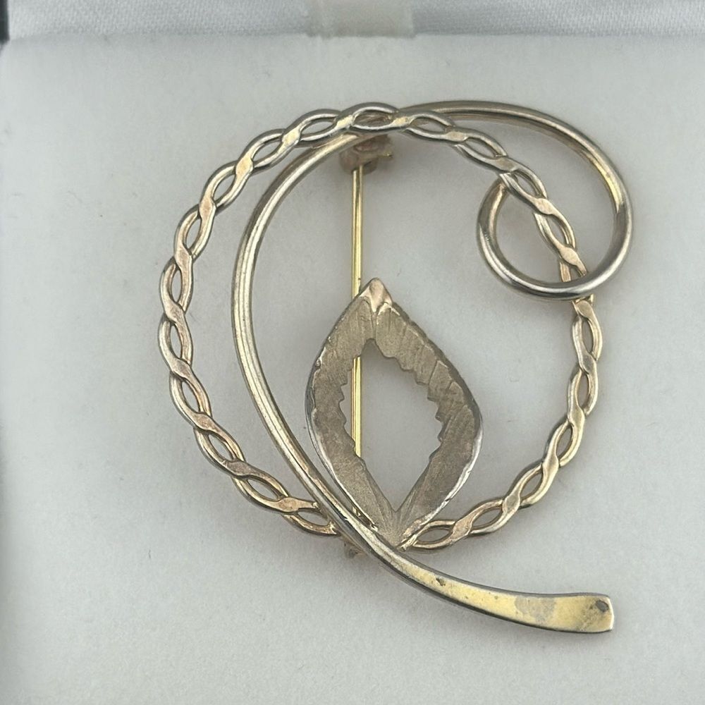 Stunning gold tone solid Sterling silver 925 Bond Boyd brooch